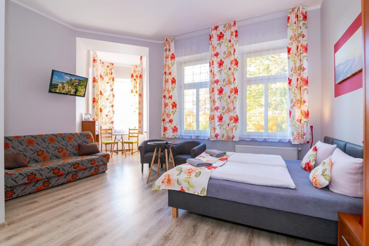 Willa Diament Kudowa-Zdrój Esterno foto