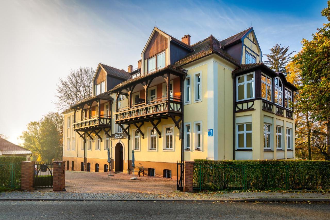 Willa Diament Kudowa-Zdrój Esterno foto